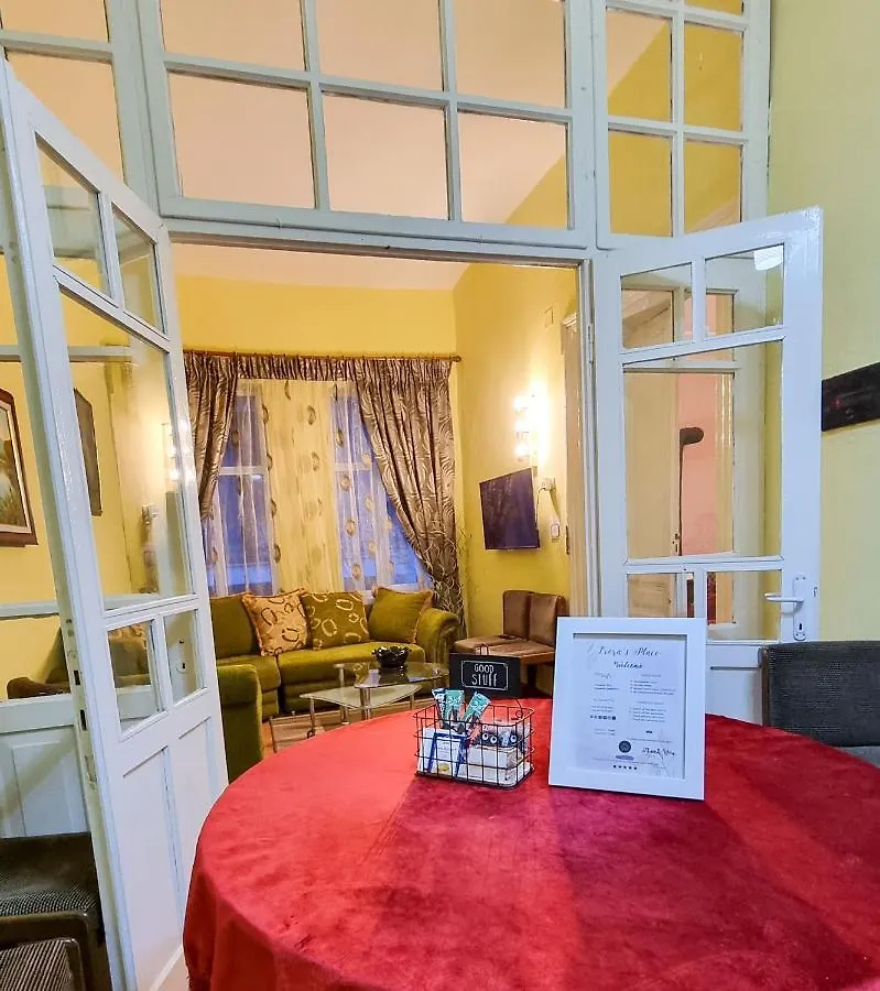 Liora'S Place Korça