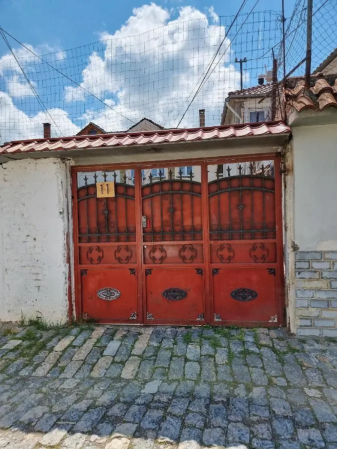 Liora'S Place Korça Lägenhet